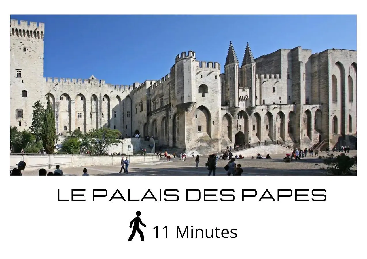 Apartment Charmant Studio Tres Bien Situe Aux Remparts Avignon